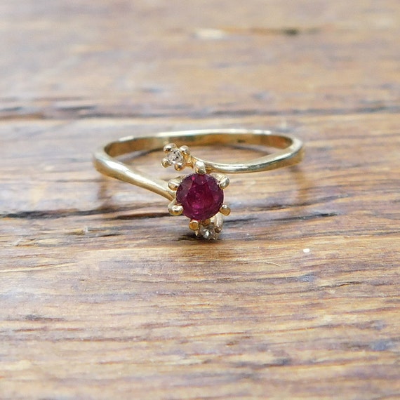 10k Gold .32 ctw Ruby and Diamond Bypass Ring - image 7