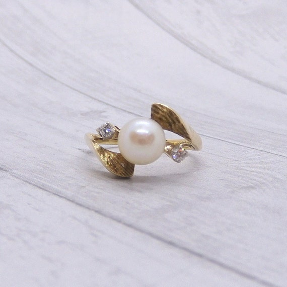 Vintage Cultured Pearl and Diamond .06 ctw Bypass… - image 7