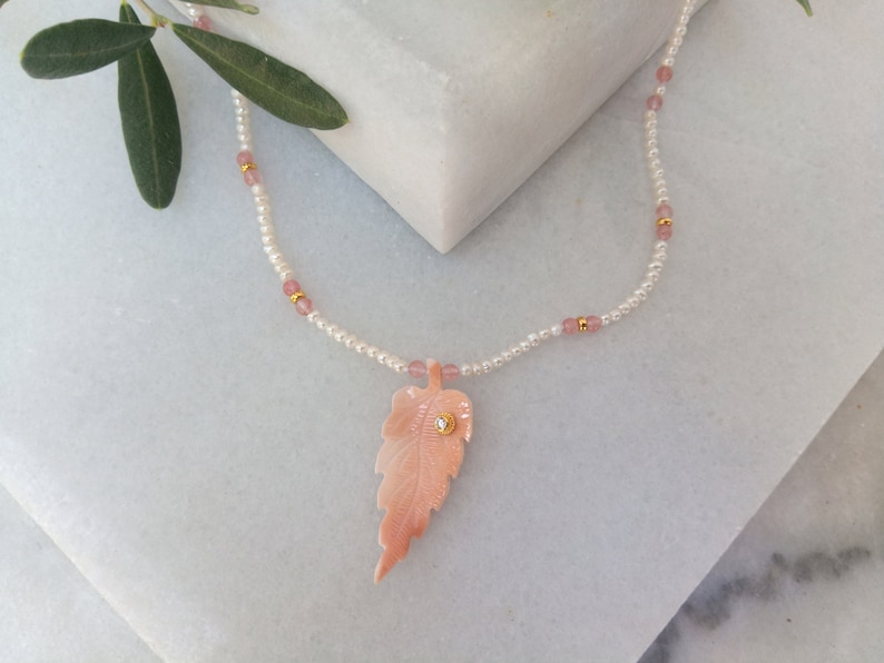 Made out of Gold,Shell/&Pearl.Unique jewelry.Byzantine jewelry.Cameo pendant.Romantic pendant.\u0391nniversary Fine Gift K18 Gold Romantic Leaf