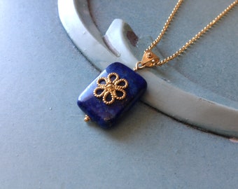 Solid gold k18 Handmade Byzantine Style Pendant. Precious Lapis lazuli stone.K18 yellow gold.Greek jewelry.Daisy Pendant.Byzantine jewel