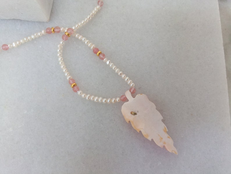Made out of Gold,Shell/&Pearl.Unique jewelry.Byzantine jewelry.Cameo pendant.Romantic pendant.\u0391nniversary Fine Gift K18 Gold Romantic Leaf