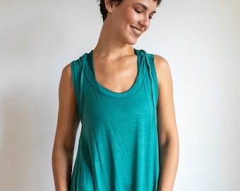 Robe à capuche sans manches Pixie en bleu sarcelle
