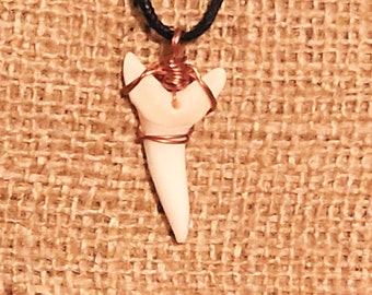 Australian Mako Shark Tooth Necklace Copper Wire Hand Wrapped With Free 1.5 mm Fully Adjustable Waxed Cord Size .mm 4.cm