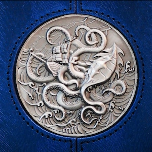 Kraken's Nest - Deck Box für Sammelkartenspiele, TKG, EDH, Kommandant, LKG, DnD Zauberkarten, Würfeln und Countern