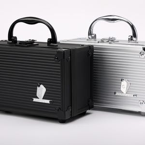 Estuche para guardar cartas coleccionables: compatible con cartas, cajas para mazos y protectores rígidos.