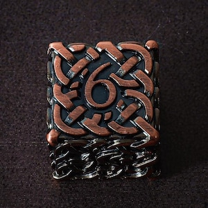 Endless Celtic Knot D6 Dice - for DnD & Tabletop RPG, or MTG Commander EDH