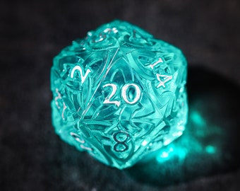 Dés bleu sarcelle sans fin D20 Dés en résine bleue au design celtique pour D&D Donjons et Dragons Pathfinder TTRPG Call of Cthulhu Diceporn Dés bleus RPG