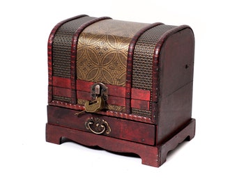 Wooden Case Chest for Collectible Fantasy Coin Dice Counter Card Games Board Games Poker Deck Dungeons and Dragons Wood Box Storage