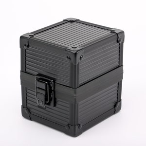 Black Power Cube Metall Deck Box für Trading Card Games TKG LKG sowie Würfel und Counter Aufbewahrung für DnD Dungeons and Dragons rpg ttrpg