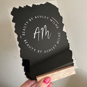 Panneau acrylique personnalisé pour réseaux sociaux : décoration de salon
