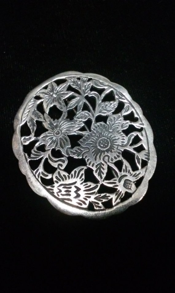 Signed Sterling Silver Floral Brooch/Pin