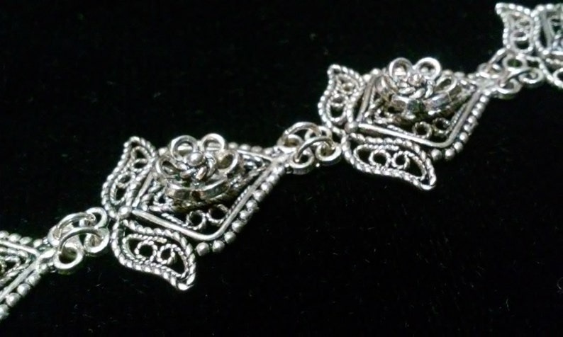 Vintage Sterling Silver Floral Filigree Linked Panel Bracelet, Flower Design image 3