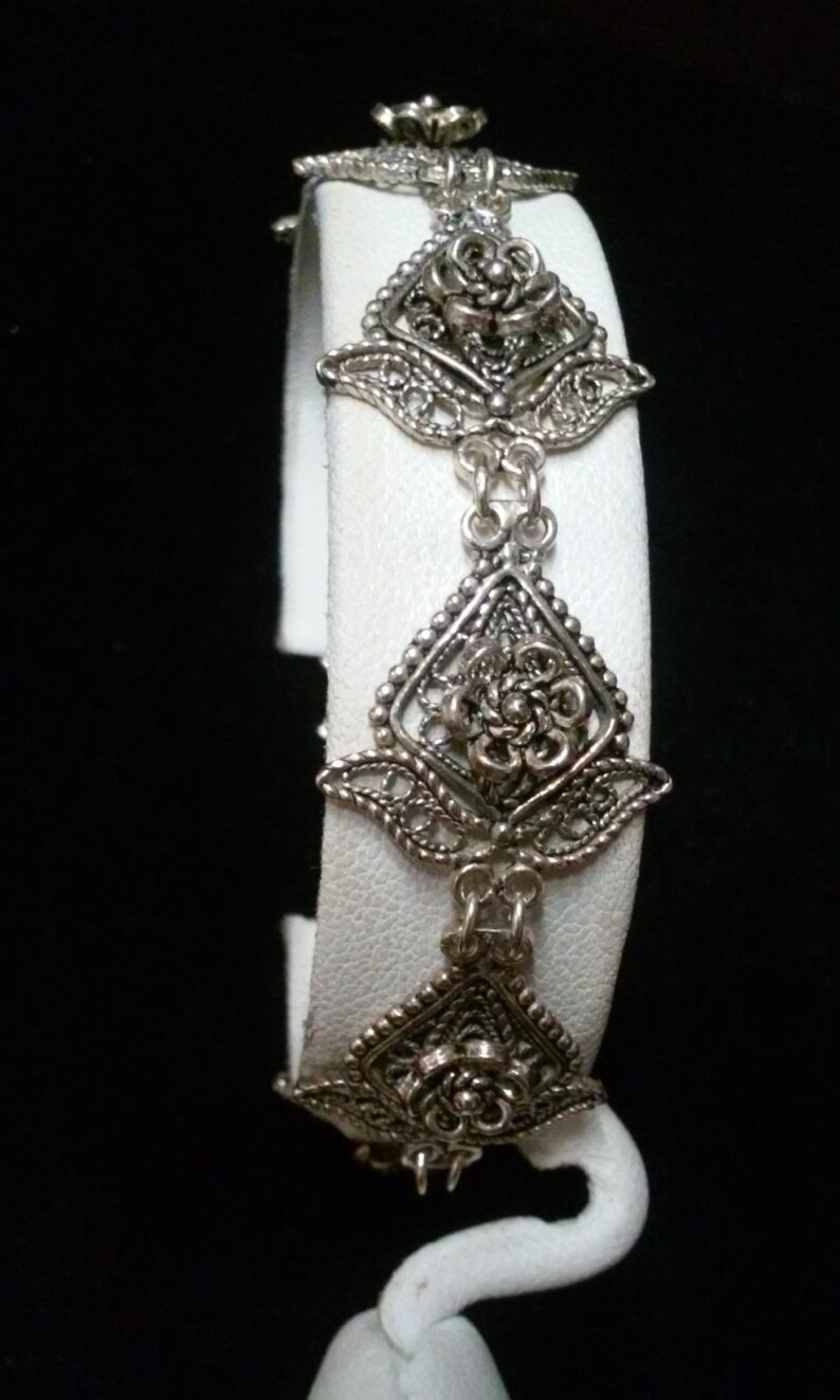 Vintage Sterling Silver Floral Filigree Linked Panel Bracelet, Flower Design image 2