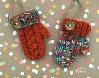 Mini Mitten Ornament, Knitted Autumn decor, Rustic Thanksgiving Tree Decoration, LITTLE CHUNKY MITTEN, Loretta's Cottage