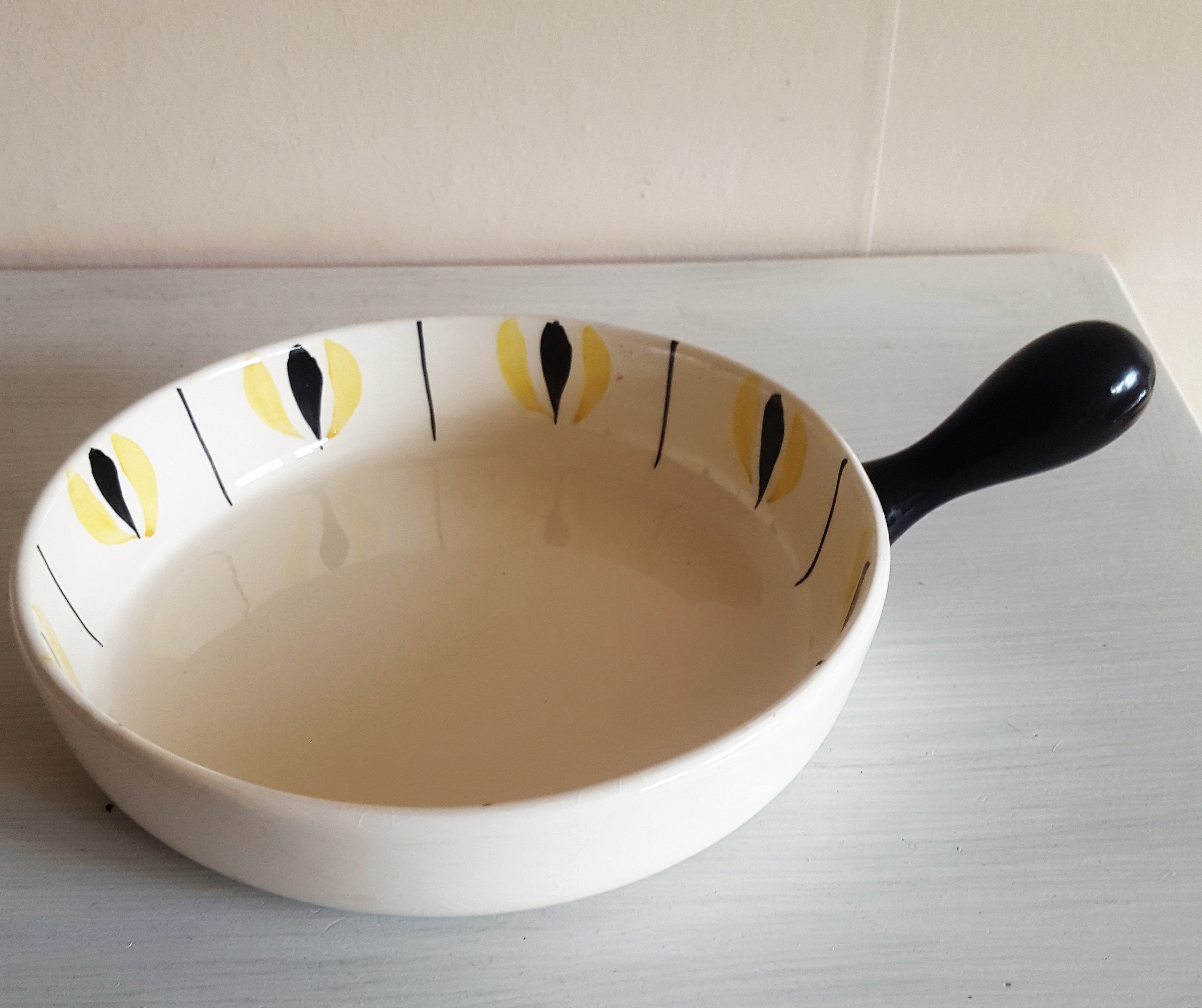 Gefle Porslinsfabrik Upsala Ekeby Oven Form Frying Pan Decor Swing