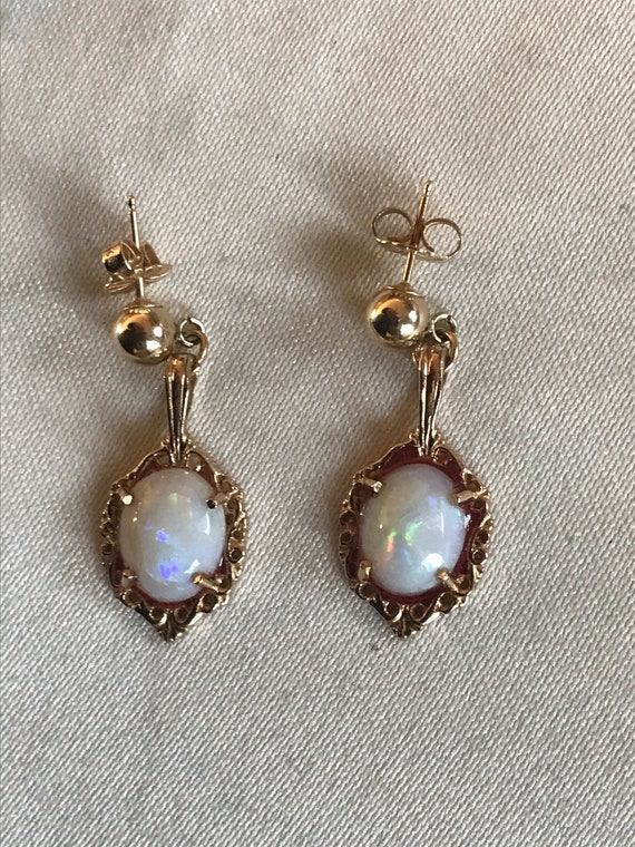 Pretty Vintage 14K Natural Opal Pendant  Earrings 
