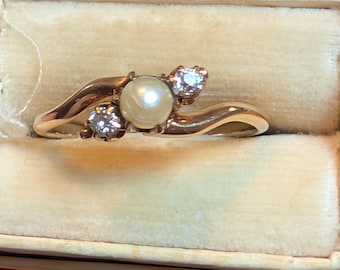Lovely Edwardian Pearl and Diamond  Ring in 14k Gold Size 4