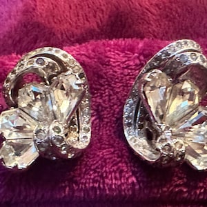 Eisenberg Rhinestone Fur Clips: Art Deco Matched Pair