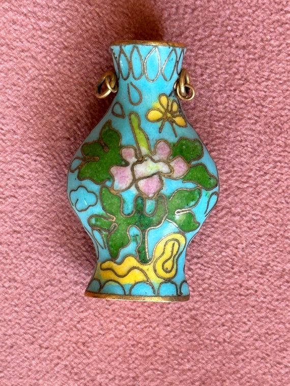 Vintage  Miniature CHINESE Signed Vase Pendant in 