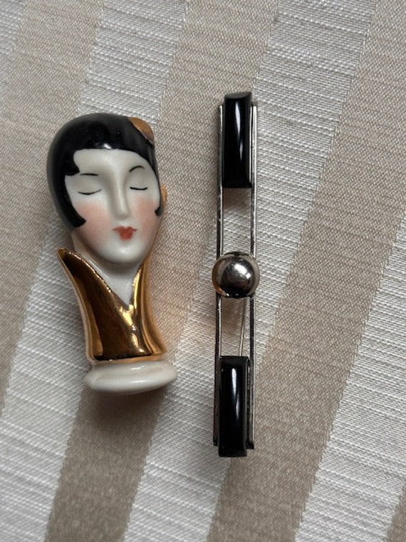 Art Deco Architectural Bar Pin Bakelite and Silver