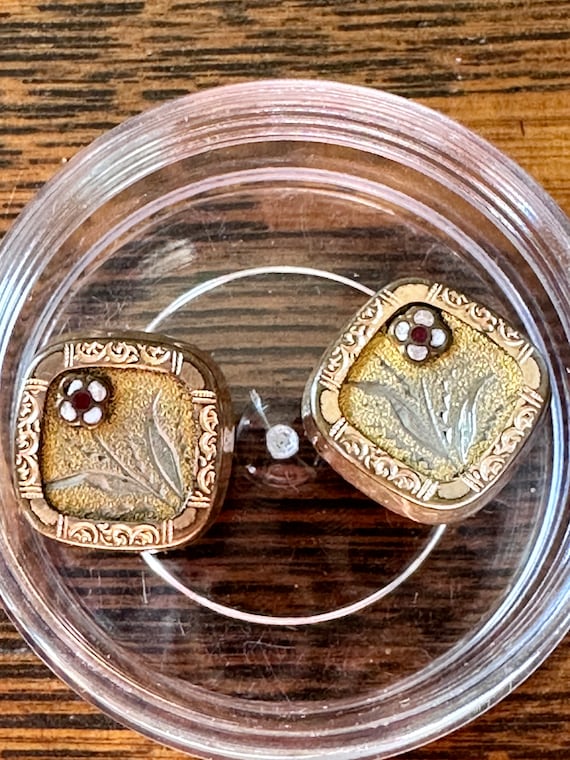 Victorian Aesthetic Period Gold Cufflinks with Ena