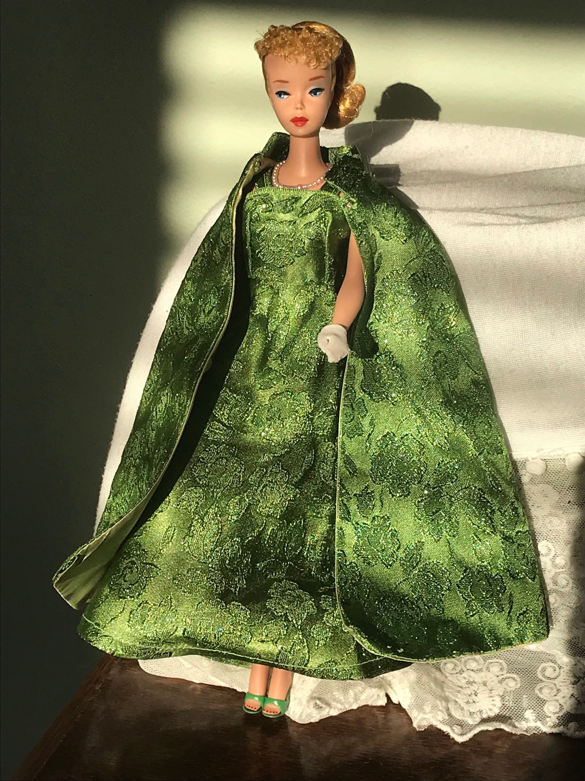 Happy Holidays Barbie Doll Rare Green Velvet Gown Mattel 1991 Vintage 90's  | eBay