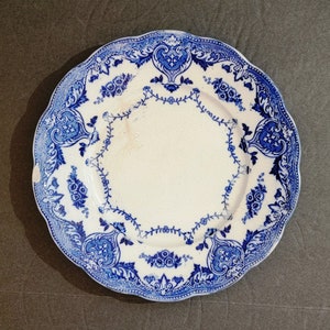Petrus Regout &quot;Superior&quot; Pattern Flow Blue 9&quot; Dinner Plate / Holland / AS IS