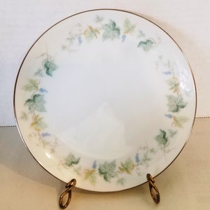 Nine (9) Fashion Manor &quot;Vineyard&quot; 5-1/4&quot; Bread & Butter Plates