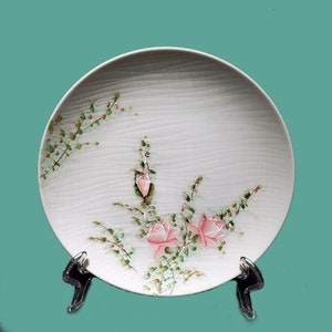 Seven (7) Mid-Century Dorothy Thorpe 6-3/4&quot; Bread & Butter Plates / Enameled Roses