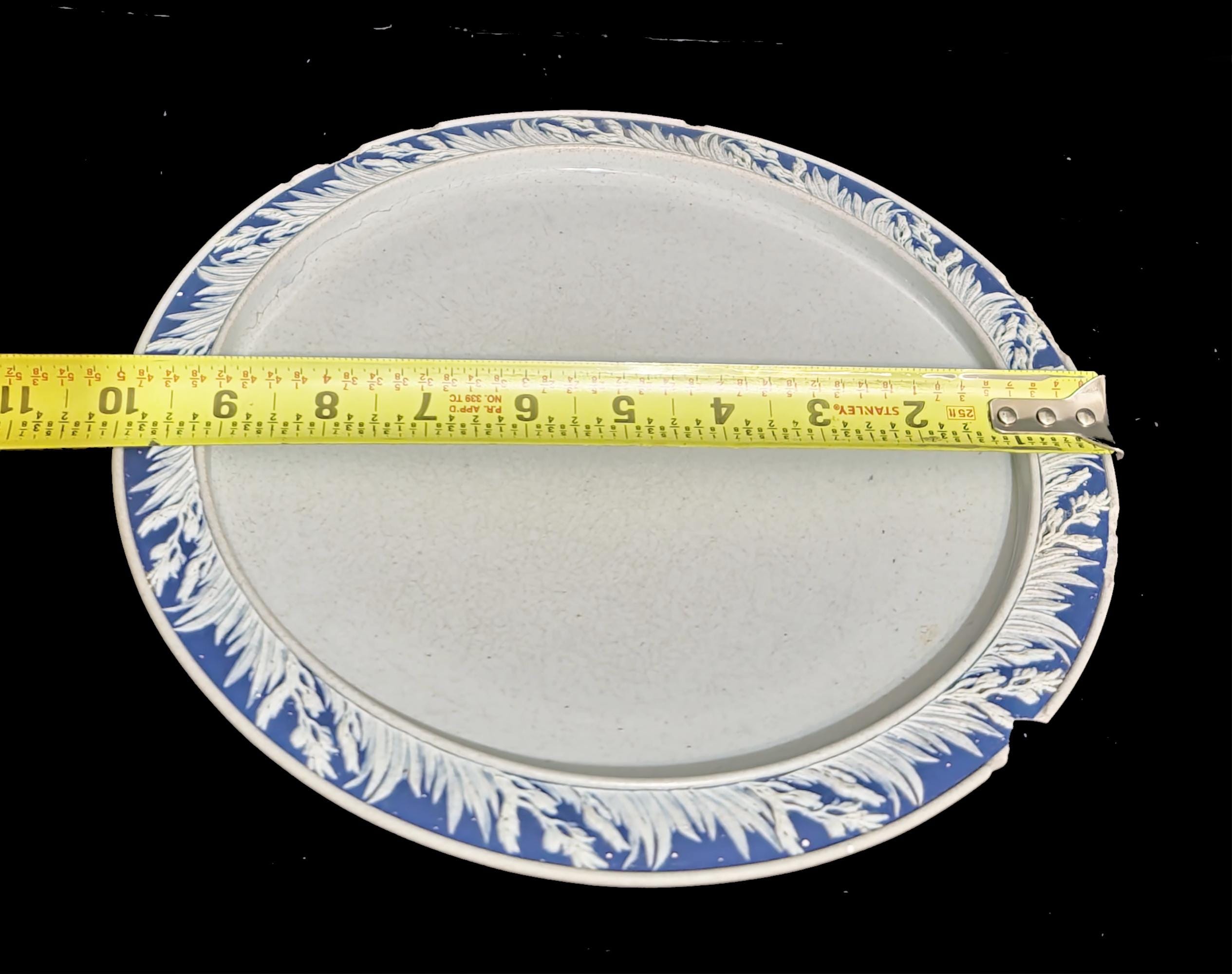アンティーク雑貨 James Dudson Blue Jasperware Cheese Dome Dudson Pottery Cameo Blue & White Jasperware Cheese Dome / Leaves