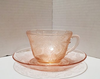 Set tazza e piattino a depressione MacBeth Evans a pareti spesse "Corniolo" rosa