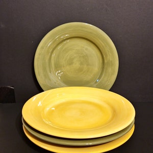 Four (4) - 9&quot; Tabletops Unlimited &quot;Avellino&quot; Salad Plates / Two (2) Green / Two (2) Yellow