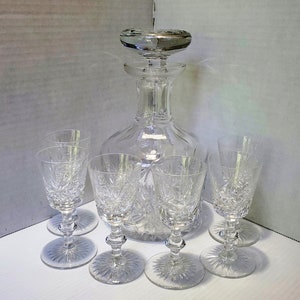 Edinburgh Crystal &quot;Star of Edinburgh&quot;  Liquor Decanter & Six Cordial Glasses