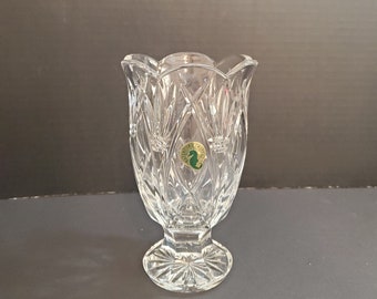 Waterford 6-3/4" Scalloped Footed Crystal Vase / Czechoslovakia / Signed  Original Foil Sticker