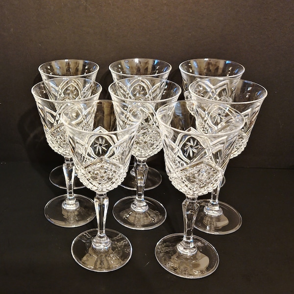 Eight (8) - 7-1/4" Cristal D'Arques / Durand "Altesse" Crystal Water Glasses