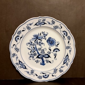 8-3/4&quot; Blue Danube Salad Plate / New Production  Japan