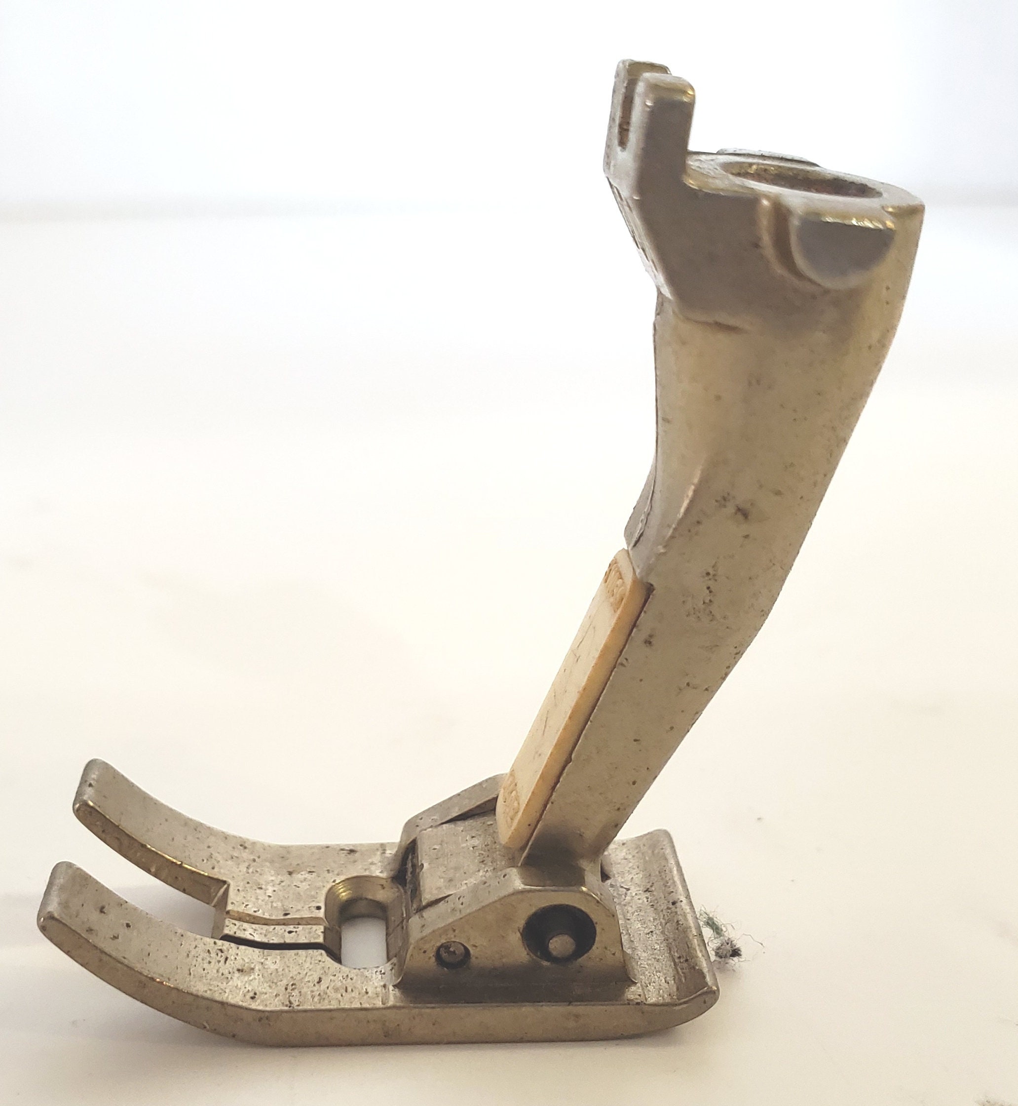 Vintage Bernina Old Style Zig-zag Presser Foot # 000