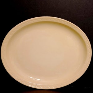 11-1 / 2 &quot;Syracuse China Econo-Rim Embossed Border Adobe Restaurant Ware Ovale Servierplatte / Zwei (2) verfügbar
