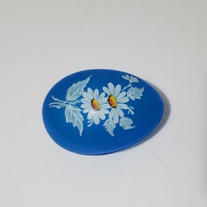 Vintage Westmoreland Blue Mist Floral Egg Shaped Glass Trinket Box  Daisies