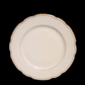 Seven (7) - 9-3/8&quot; Johann Kronester White Scalloped Porcelain Dinner Plates / Bavaria Germany