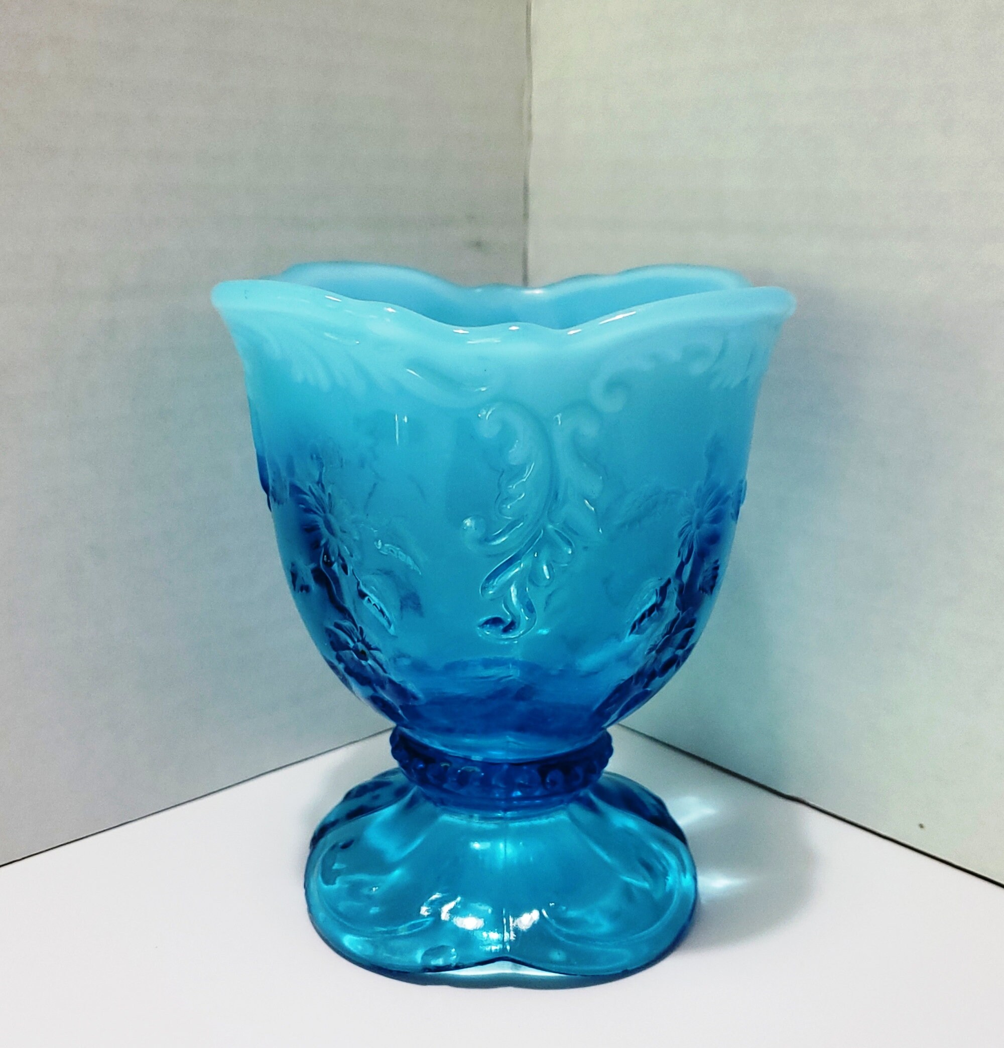 Northwood Opalescent Intaglio Blue 