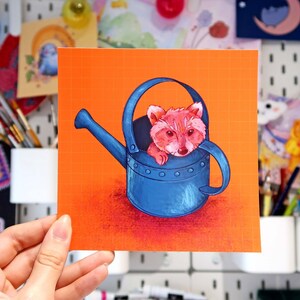 Arrosoir de raton laveur 140mm Mini Postcard Print