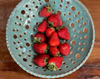 Handmade Fruit - Berry, Veggie Bowl, Colander, Strainer, Ceramic Bowl, A Sweet Mint Julep color with a hand cut edge design