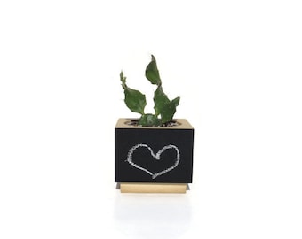 Succulent planter - Poplar Handmade Planter - Front chalkboard with a natural finish, for birthday and wedding, wood planter.