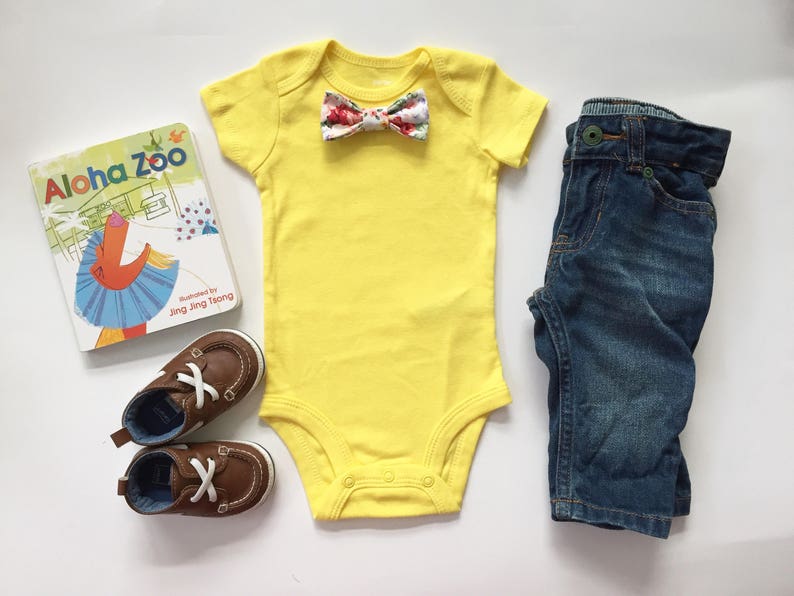 Solid Bright YELLOW Short Sleeve Bodysuit w Choice of Snap On Bowtie Summer Baby Gift Baby Boy Clothes Baby Shower Decor