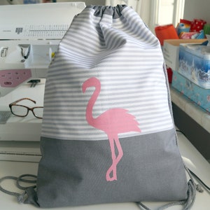 Turnbeutel Flamingo, Rucksack Damen, gefüttert grau rosa Sportbeutel immagine 2