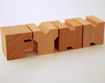 Lettres en bois FYNN 4 pièces (personnalisable)