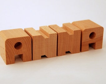 Holzbuchstaben ANNA 4Stück  (individualisierbar)