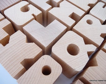 5 lettere in legno di faggio a scelta
