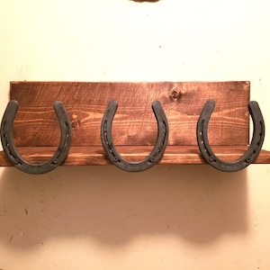 Rustic Shelf,  Horseshoe shelf, Rustic Bath Shelf,  Home Decor,  Bath Decor, Farmhouse Decor, Shelf, Western Decor, housewarming gift